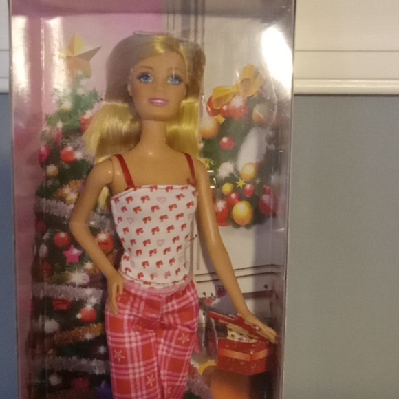 Barbie Doll Happy Holiday  P.J's 2014 - Picture 4 of 4